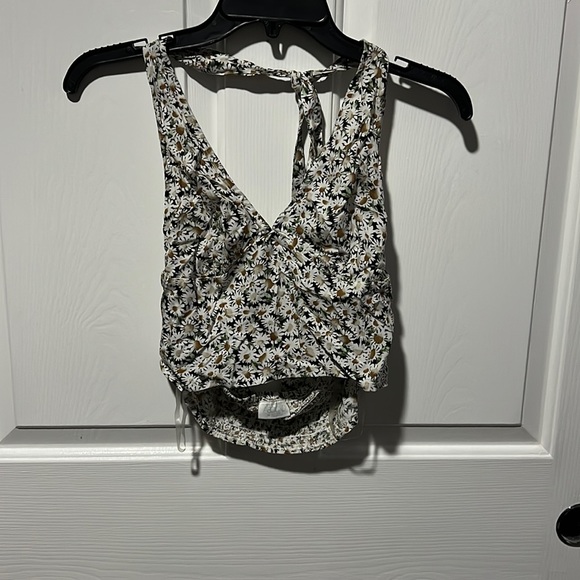 Abound Floral Halter Top .....MSRP $17 - Picture 1 of 3